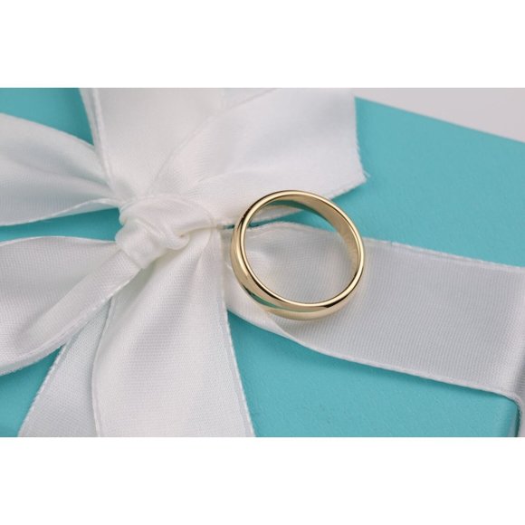 Tiffany & Co. 18k Yellow Gold 4.5mm Dome Wedding Band Size 7 Ring w/ Box - Picture 12 of 16